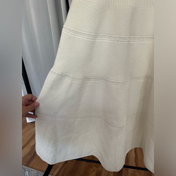 St John crochet detail sweater dress - Picture 4 of 13